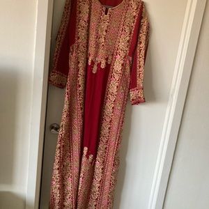 Falasteeni thobe. Palestinian thoub. Computer.